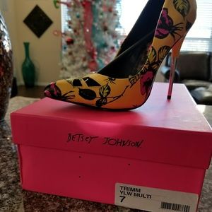 Betsy Johnson Butterfly Heels